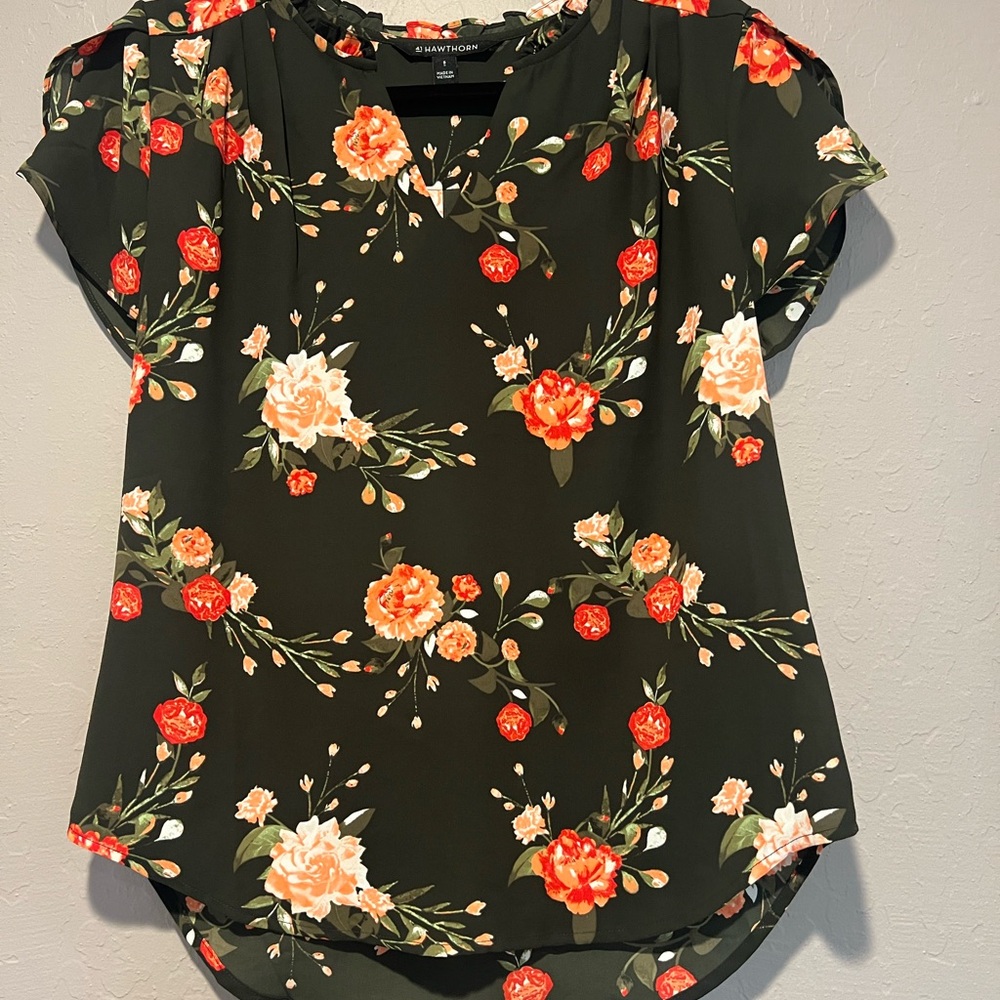 41 Hawthorn Floral Blouse - Black and Red
